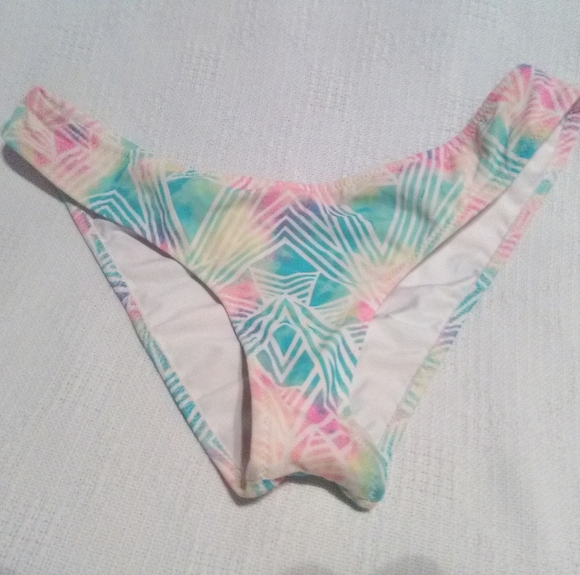 💕 NWOT Victoria Secret Cage Bikini - Picture 5 of 8